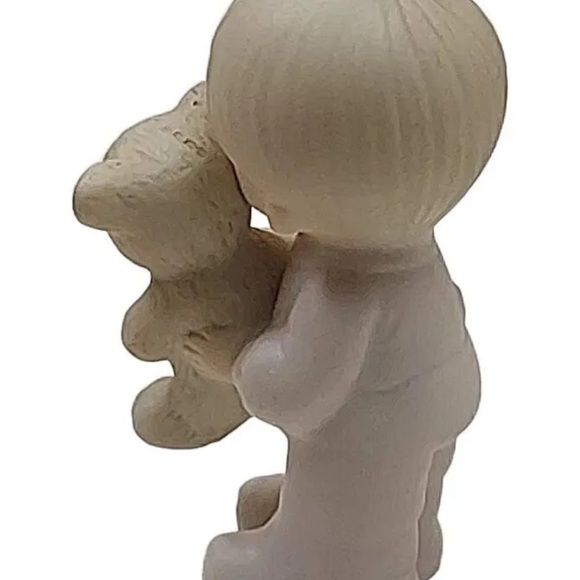 1982 Jonathan David Precious Moments Enesco Boy with Teddy Bear Figurine - Picture 3 of 6